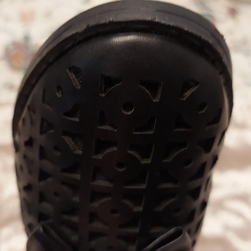 Womens booties black size 40. - Picture 6 of 7